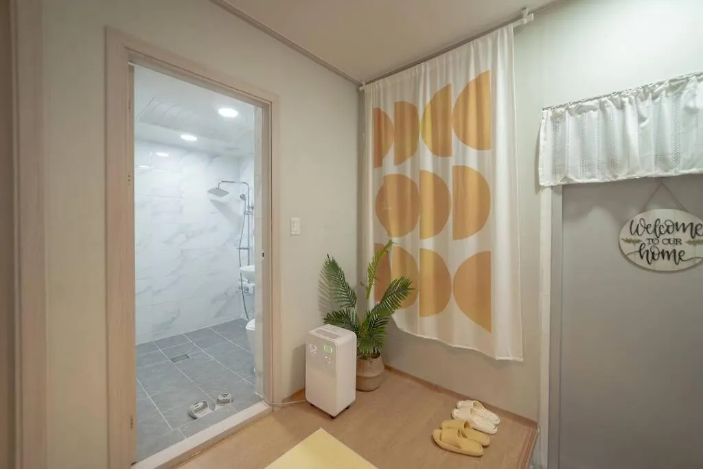 Hue House Apartment Seoul