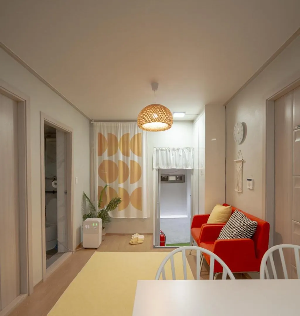 Hue House Apartment Seoul